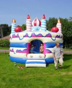 Taart luchtkssen € 120,-